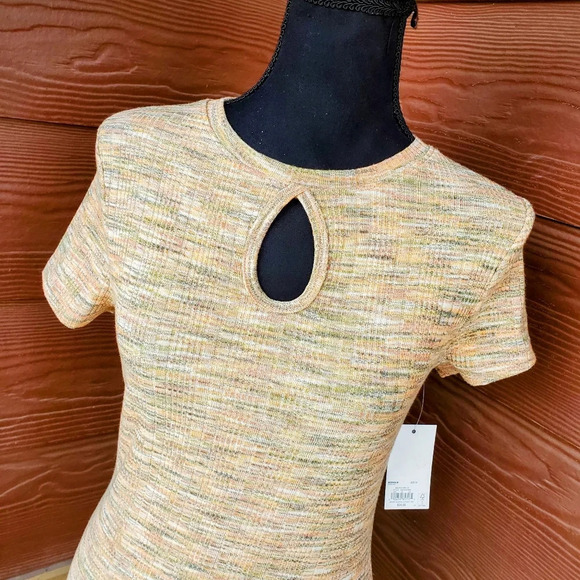 NWT SO Peach Spice Women’s Junior's Short Sleeve Top Size Medium - Picture 3 of 14